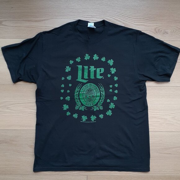 Lite A Fine Pilsner Beer - Green Shamrocks - New Large Black T-Shirt - Picture 1 of 4
